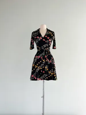 1970's Vintage Floral Print Wrap Mini Dress / Sz S