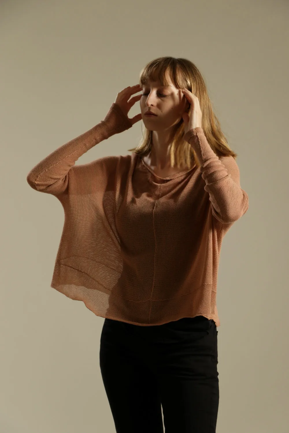 Dusty Salmon Oversize Bamboo knitted shirt with Long Sleeves