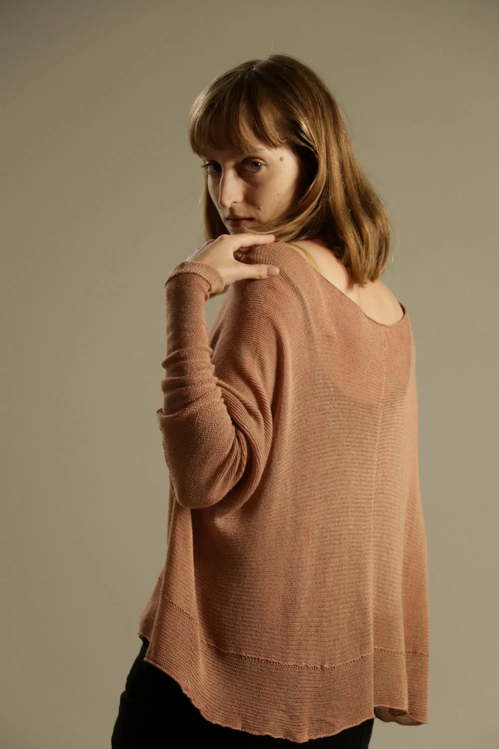 Dusty Salmon Oversize Bamboo knitted shirt with Long Sleeves