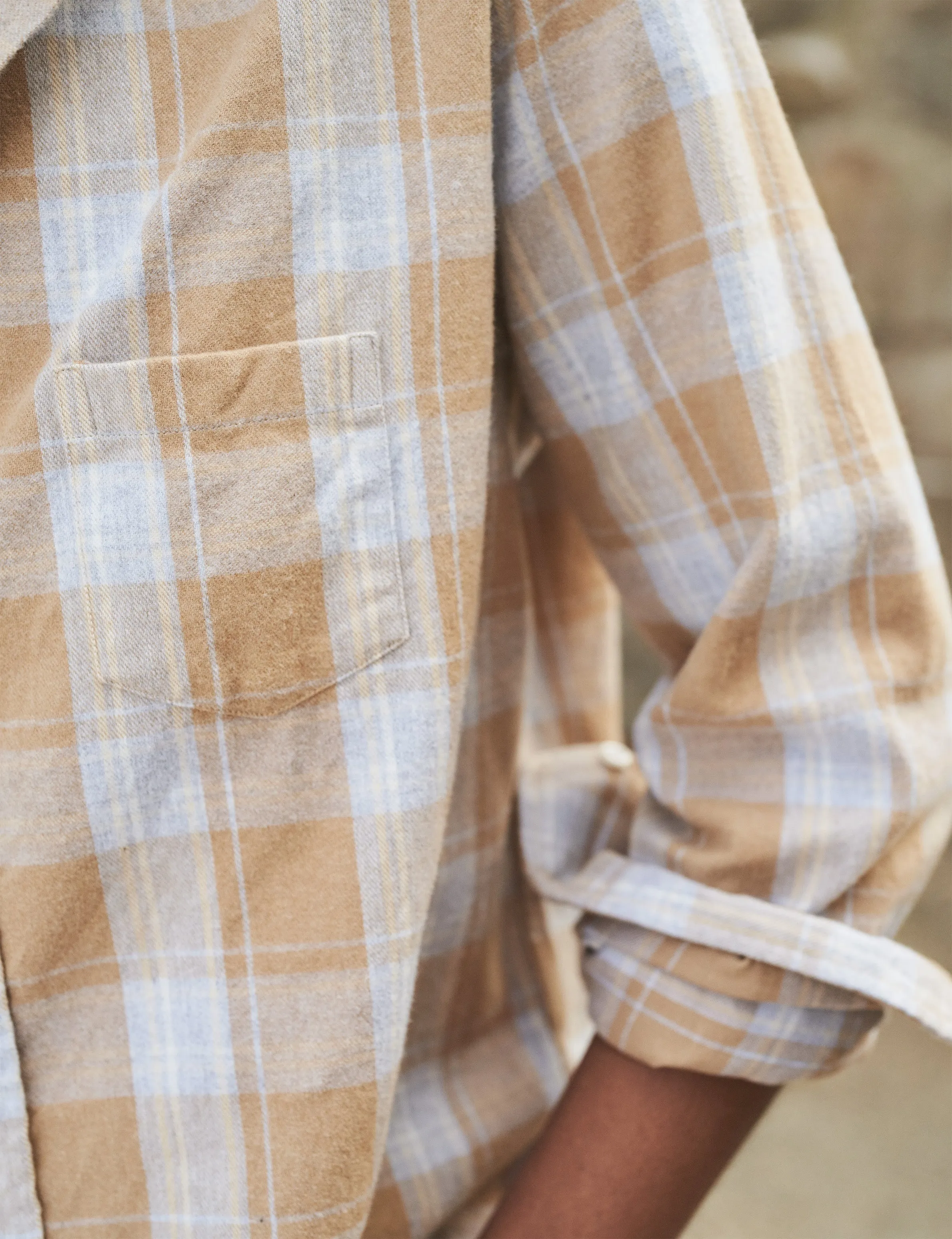 Frank & Eileen - Eileen Relaxed Button-Up Shirt in Camel and Gray Plaid