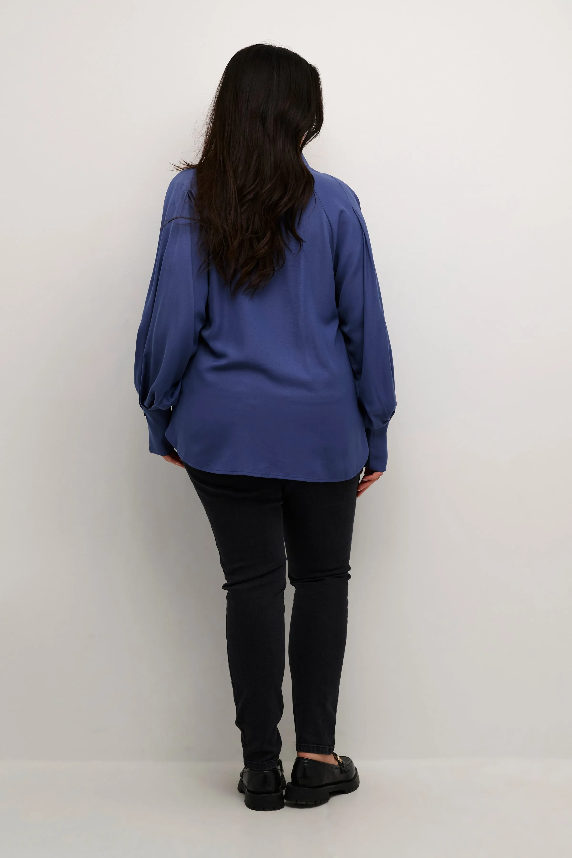 Kaffe Curve Leanna Shirt in Indigo