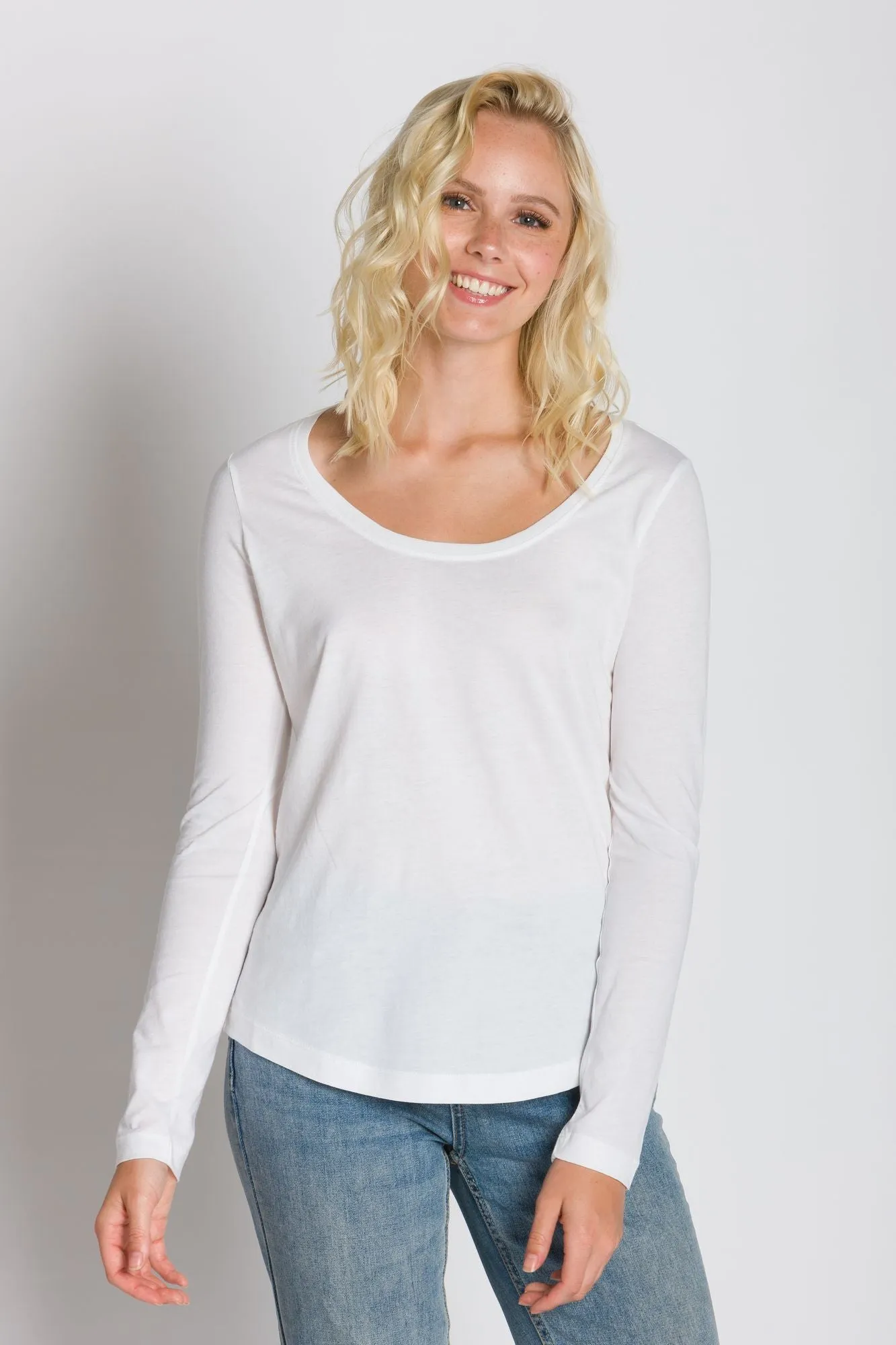 Pamela | Women's Long Sleeve Crew Neck