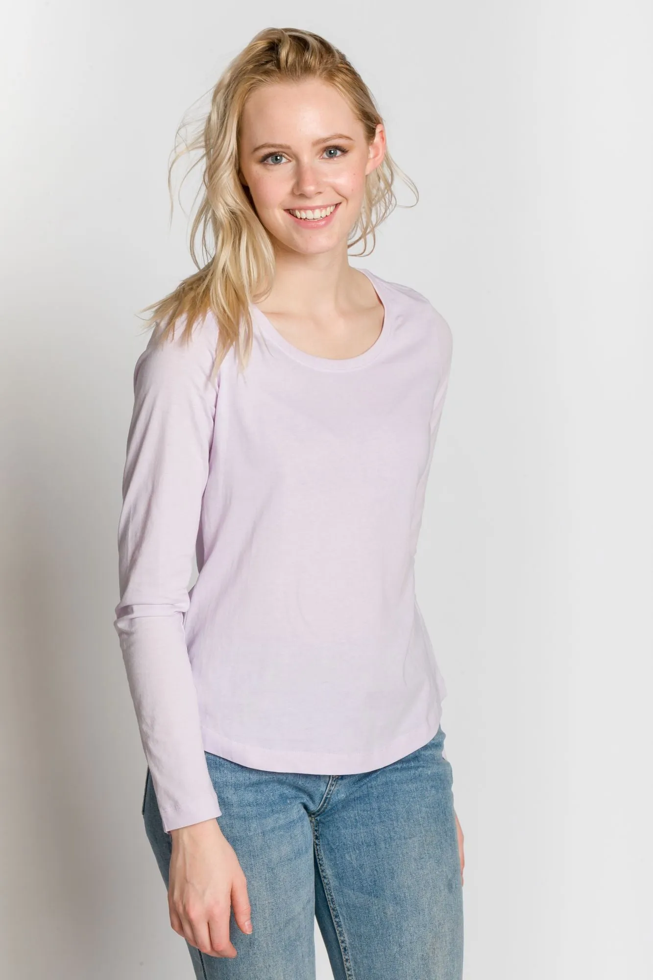 Pamela | Women's Long Sleeve Crew Neck