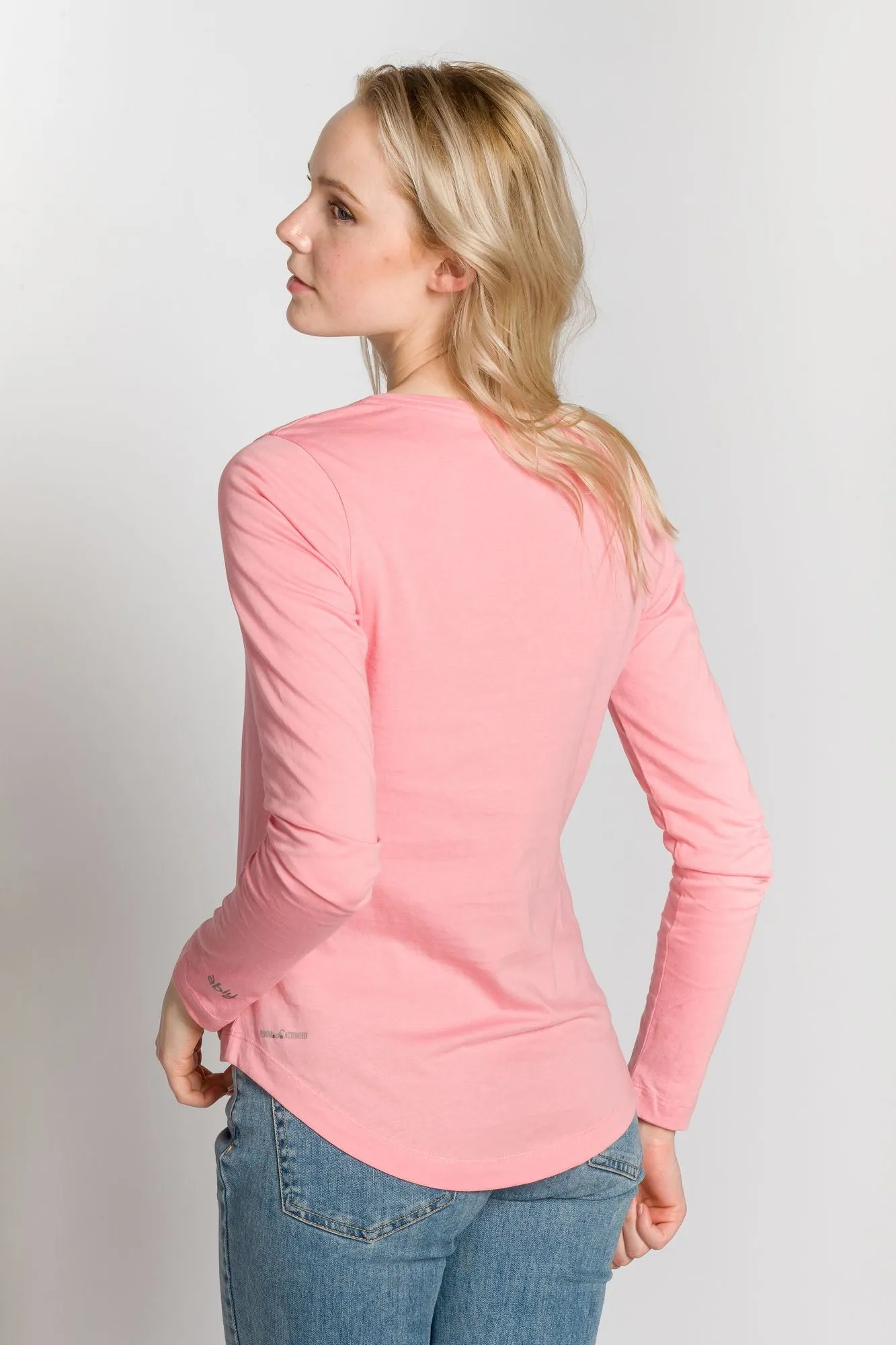 Pamela | Women's Long Sleeve Crew Neck