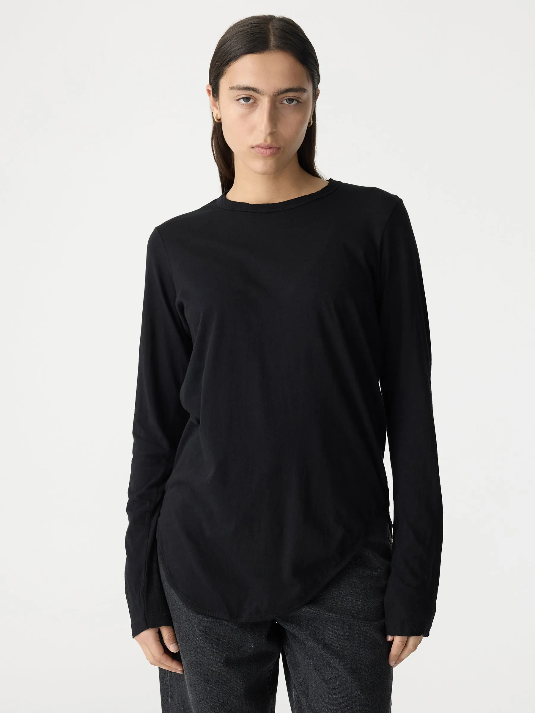 regular scoop hem long sleeve t.shirt