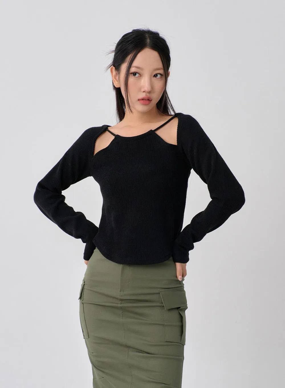 Wide Round Neck Knit T-Shirt CN11